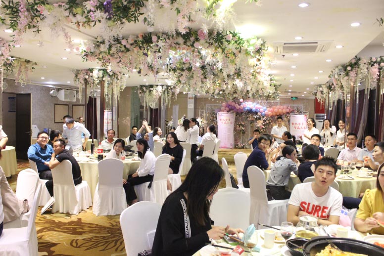 金秋華章 智贏未來——2019百度營(yíng)銷教育行業(yè)客戶中秋聯(lián)誼會(huì)圓滿落幕！